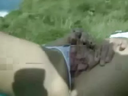 குதத்தில் இரண்டு டிக ...