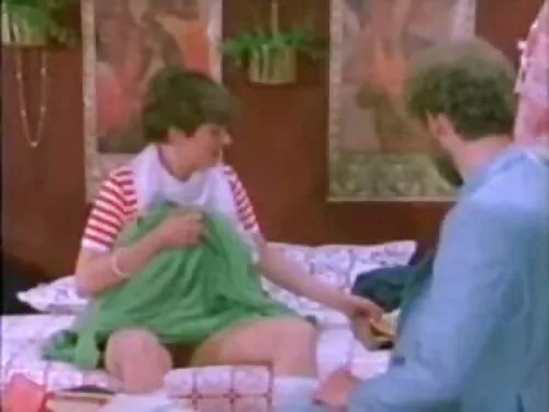 இரண்டு ஆண்கள் ஒரு கு ...
