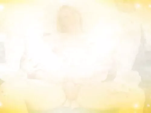 பெரிய மார்பகங்களுடன் ...